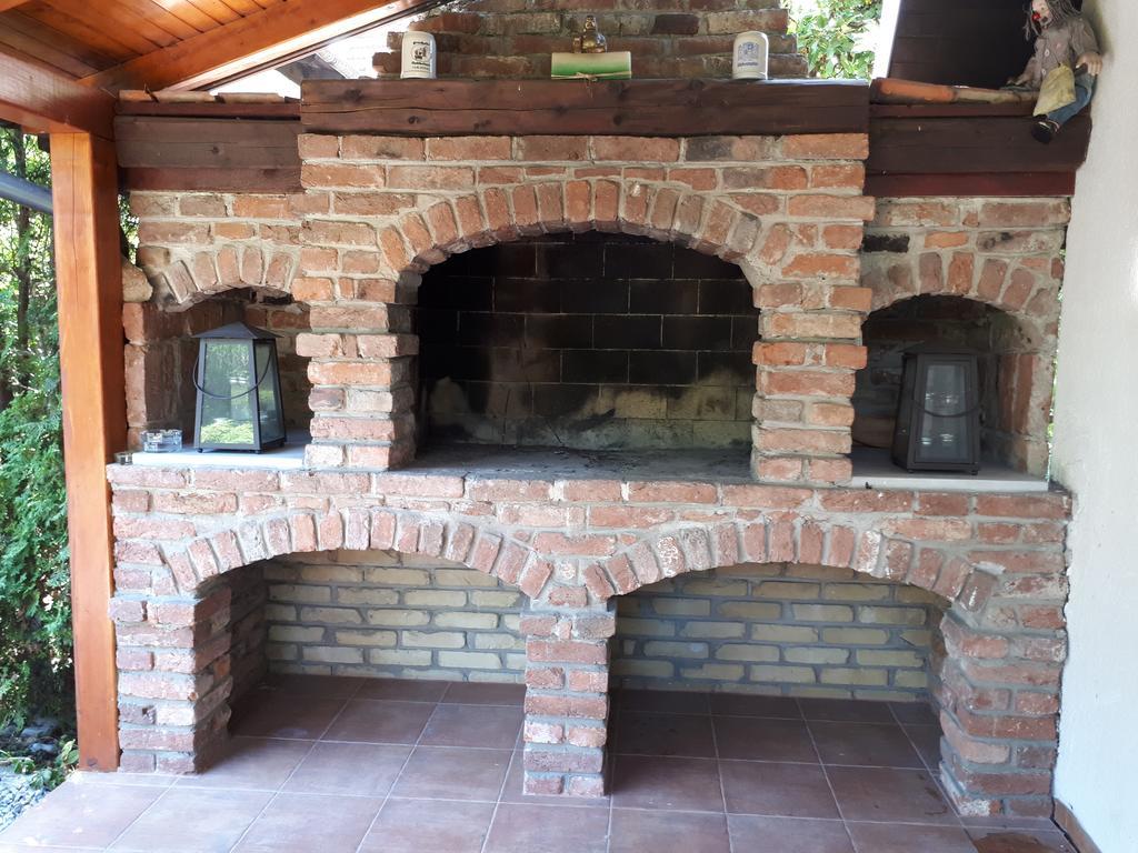 Holiday Home Amila Високо Экстерьер фото